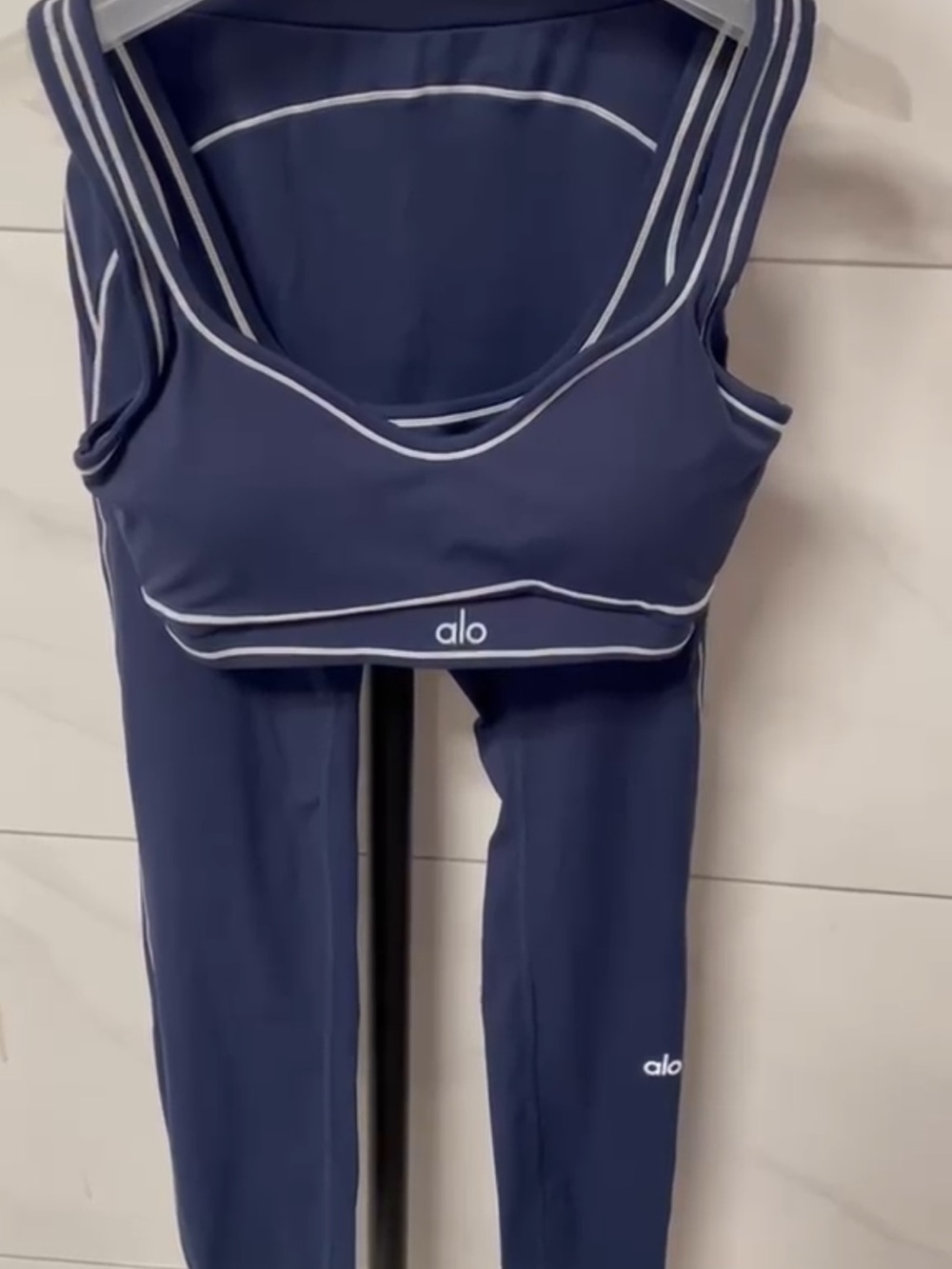 ALO Yoga Kids Navy Leggings with White Piping